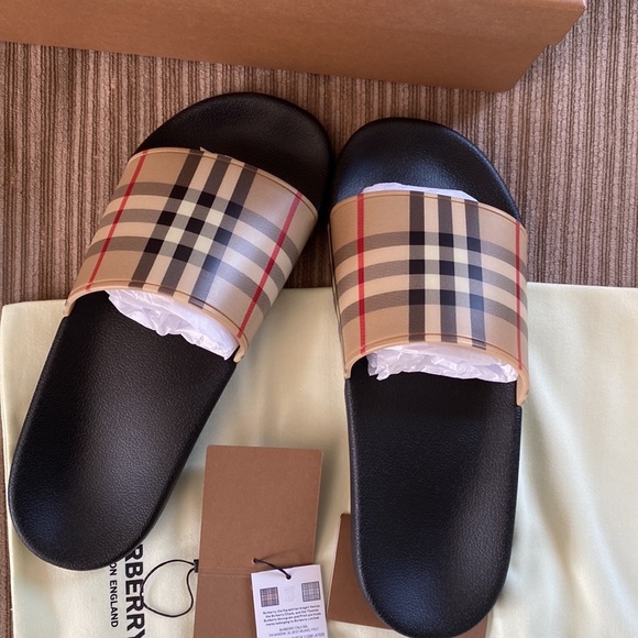 burberry slippers